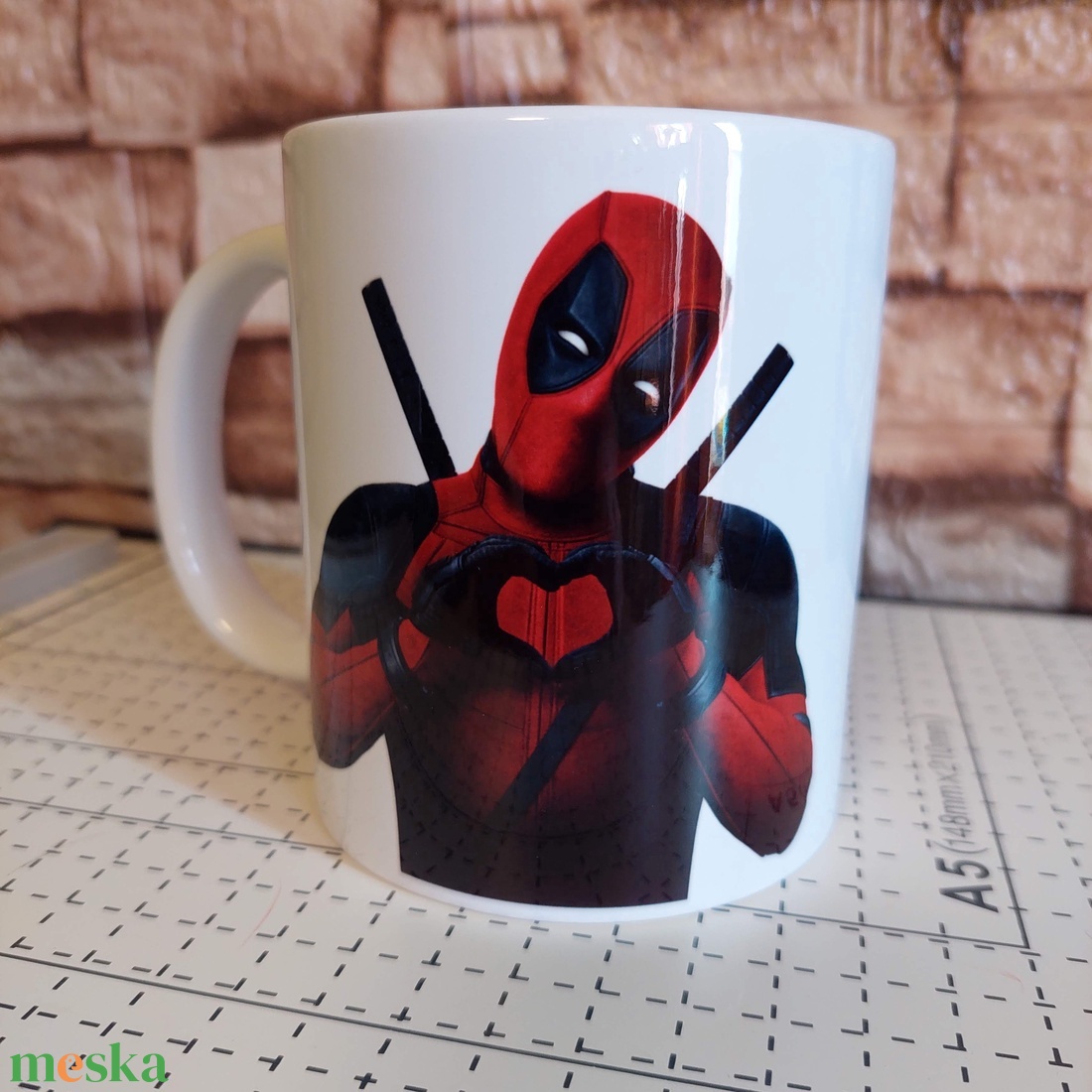 Deadpool Bögre - otthon & életmód - konyhafelszerelés, tálalás - tálalás - bögre & csésze - Meska.hu