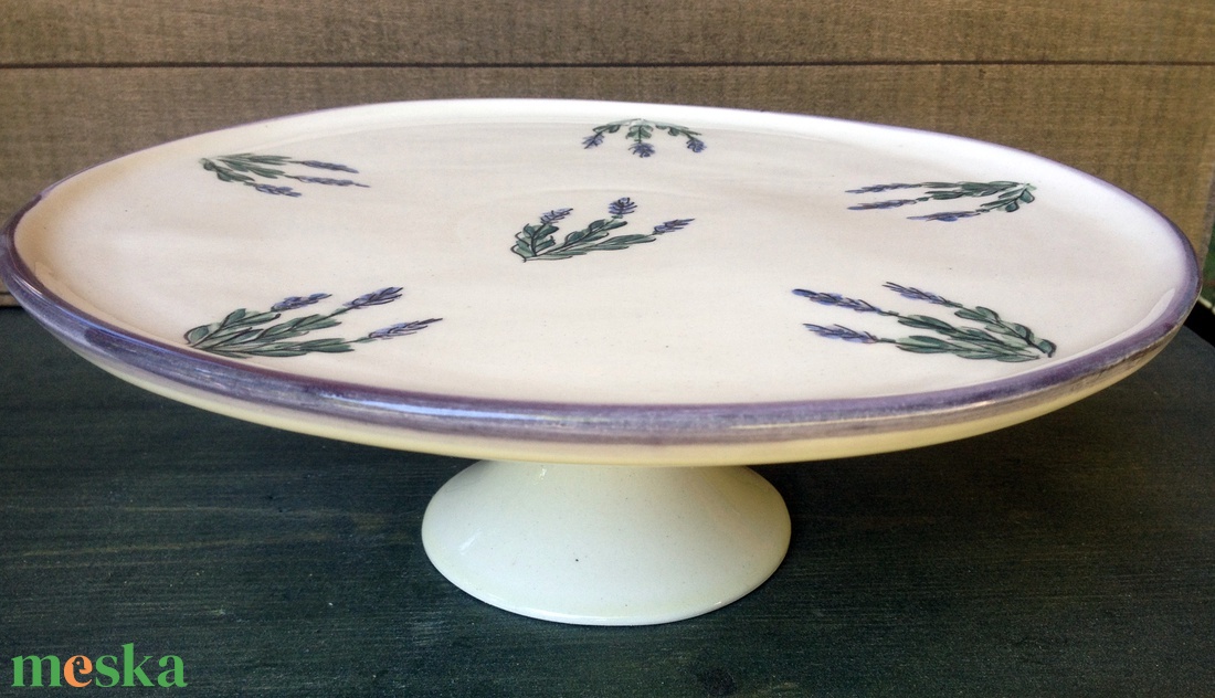 Levendulás tortatál,tortalapáttal - otthon & életmód - konyhafelszerelés, tálalás - tálalás - kínálótál - Meska.hu