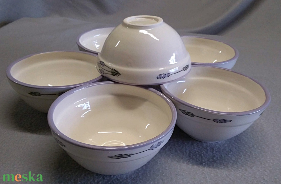 Levendulás müzlis tál készet - otthon & életmód - konyhafelszerelés, tálalás - tálalás - tányér & étkészlet - Meska.hu