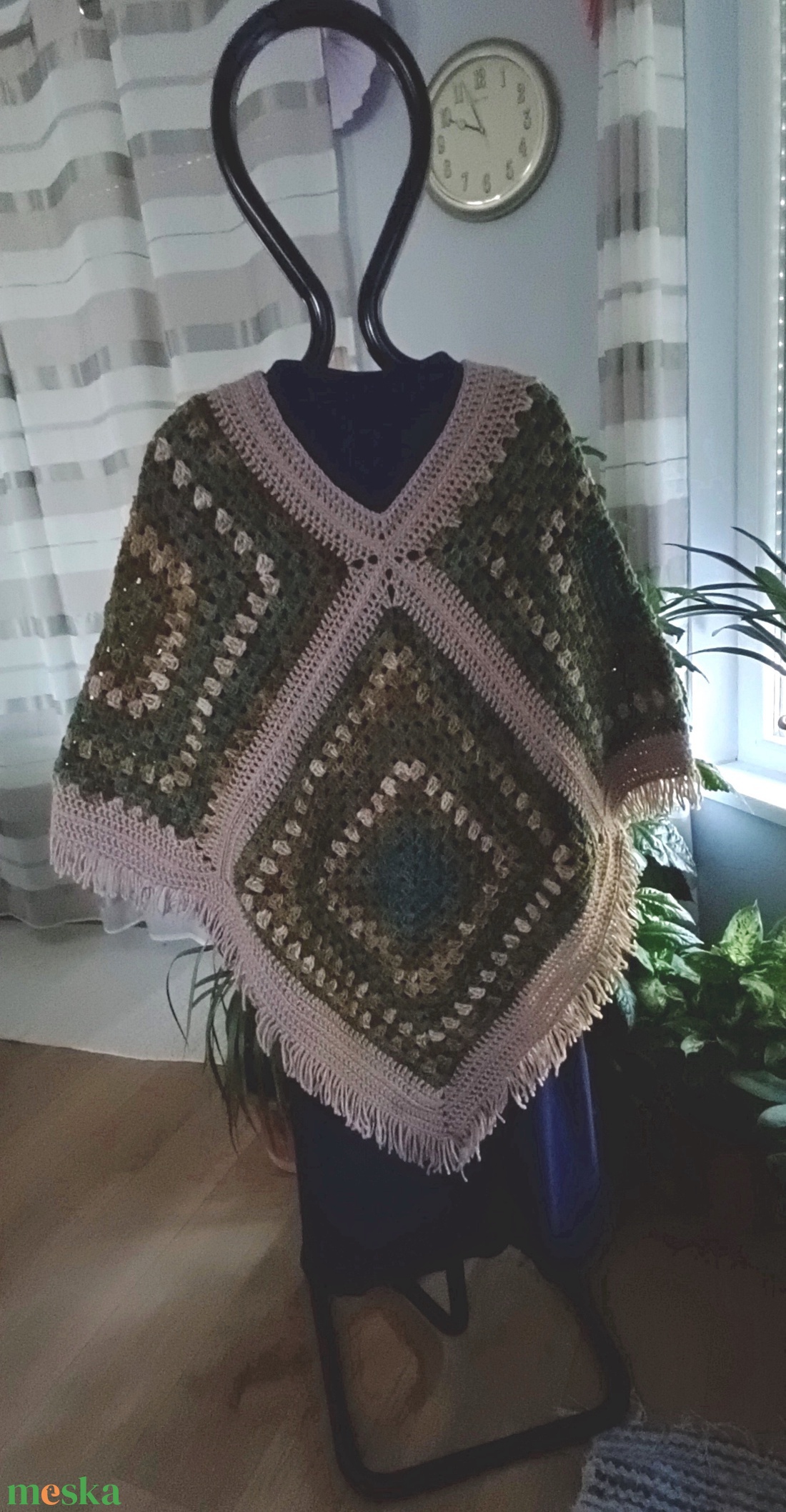 Zöldes- beige tarka  poncsó - ruha & divat - sál, sapka, kendő - fejpánt - Meska.hu