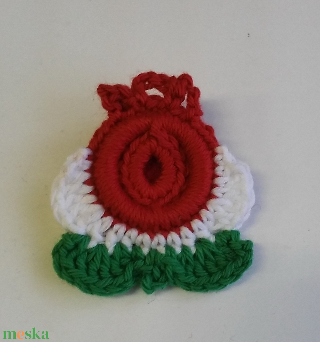 Matyó tulipán: horgolt kokárda - ékszer - kitűző és bross - Meska.hu Matyó tulipán: horgolt kokárda - ékszer - kitűző és bross - Meska.hu