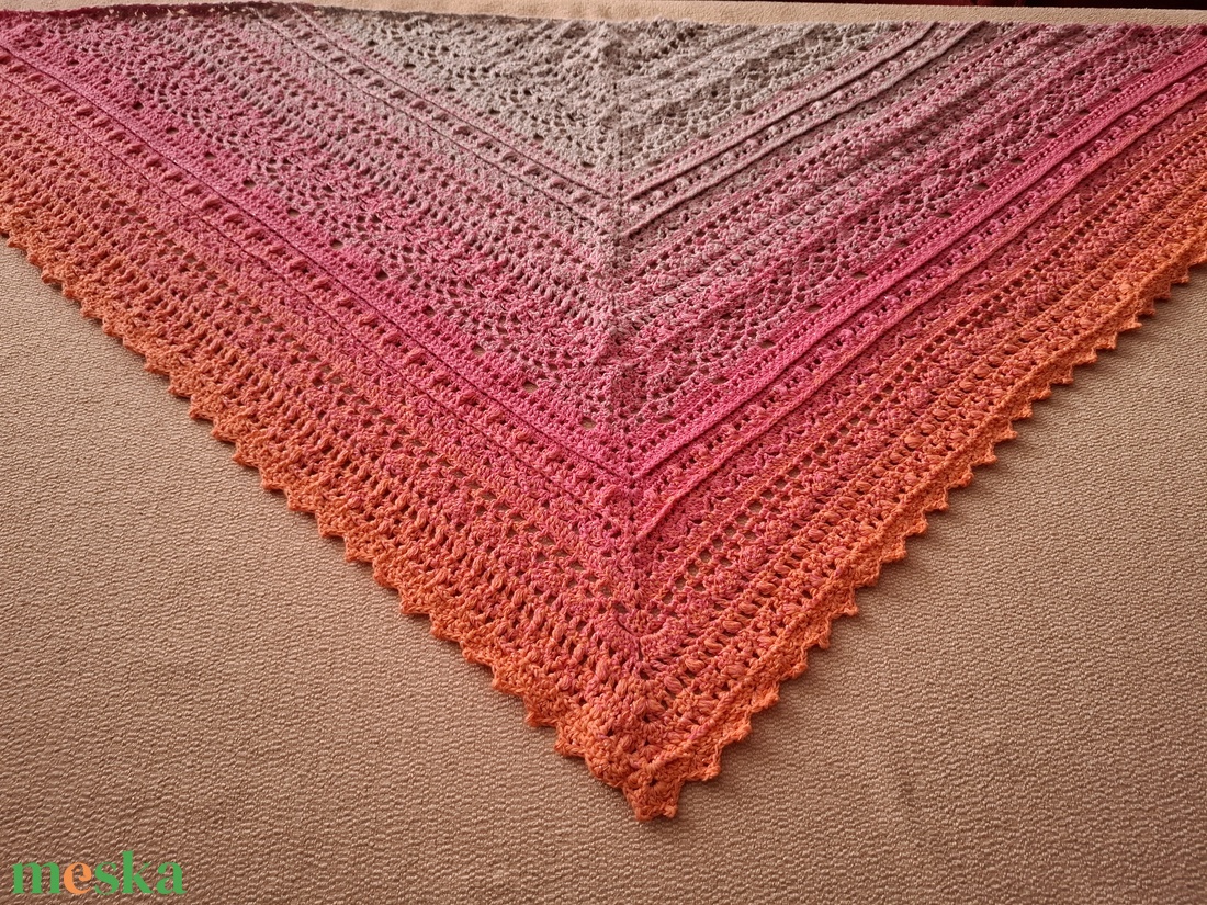 Barbie: Horgolt csipke mintás kendő - ruha & divat - sál, sapka, kendő - vállkendő - Meska.hu Barbie: Horgolt csipke mintás kendő - ruha & divat - sál, sapka, kendő - vállkendő - Meska.hu