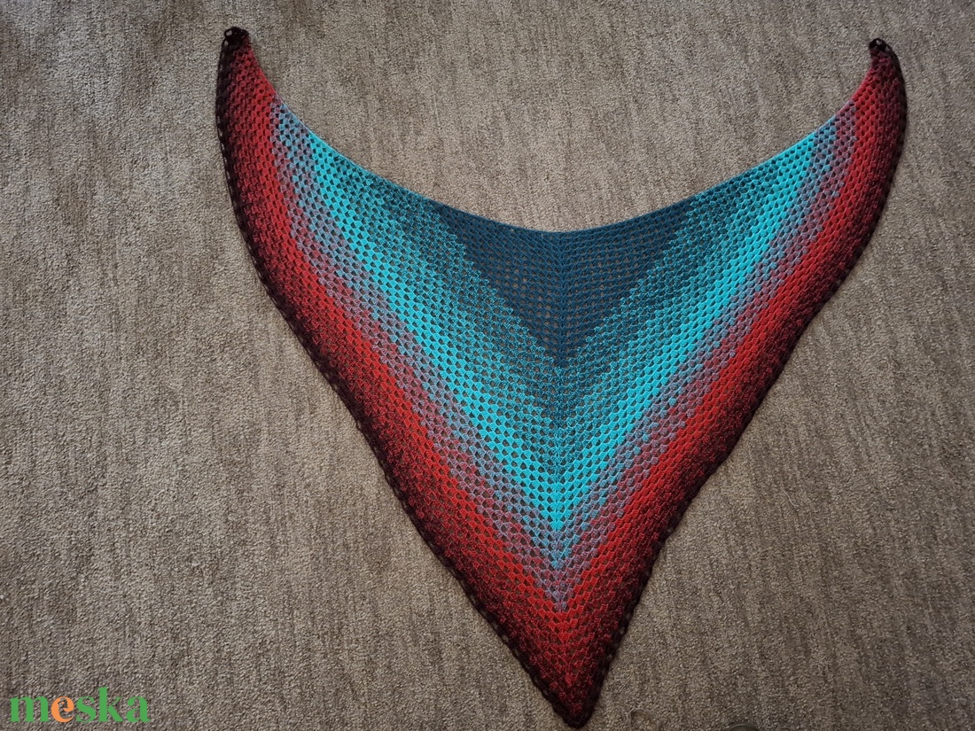 Vidámság: Horgolt csipke mintás kendő - ruha & divat - sál, sapka, kendő - vállkendő - Meska.hu