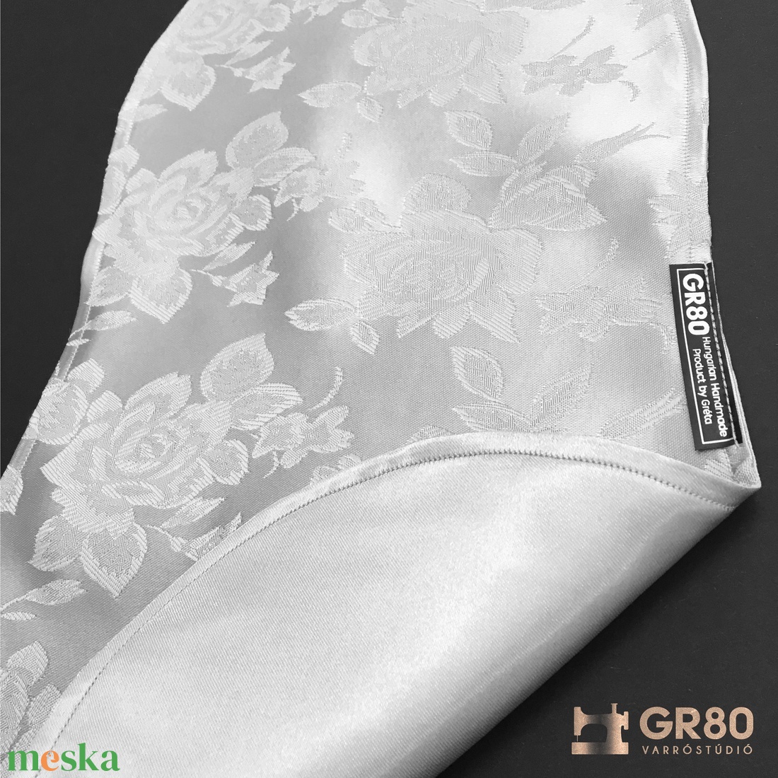Hegedű takaró 4/4-es és 3/4-es hegedűhöz, elegáns jacquard selyem brokát, ezüst (szürke) védőtakaró - könyv & zene - hangszer & hangszertok - Meska.hu