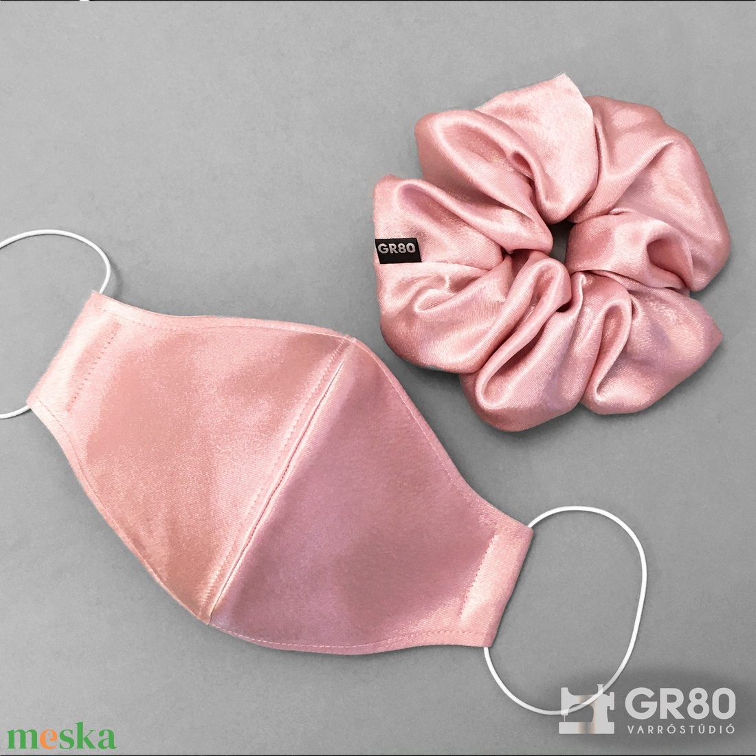 Mályva szett: női maszk + hajgumi, minőségi szatén selyemből. Szűrőbetétes maszk, 12 cm átmérőjű scrunchie - ruha & divat - maszk, arcmaszk - női - Meska.hu