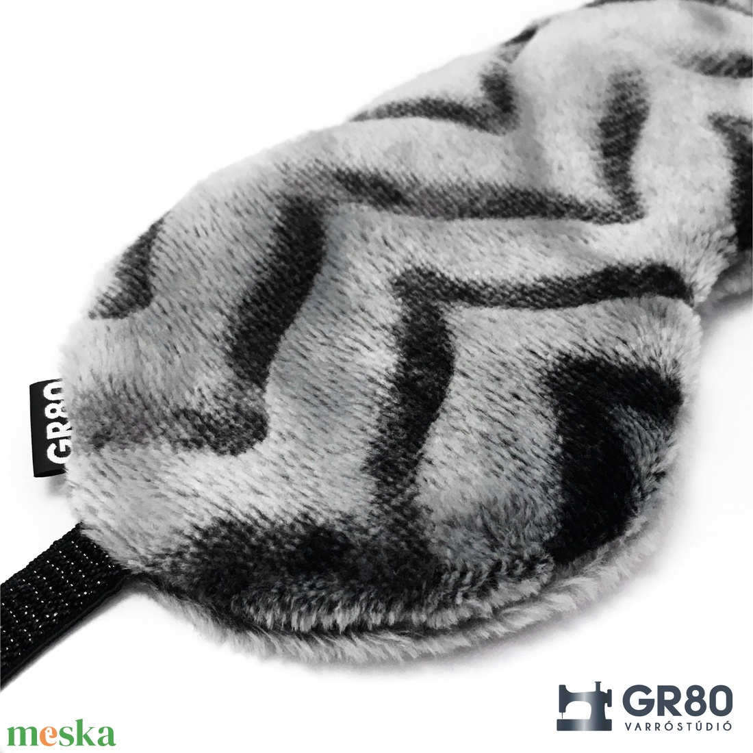 Wellsoft szemmaszk, jacquard sormintás, szürke színű - Szemtakaró a nyugodt alváshoz - szépségápolás - arcápolás - alvómaszk, szemmaszk - Meska.hu