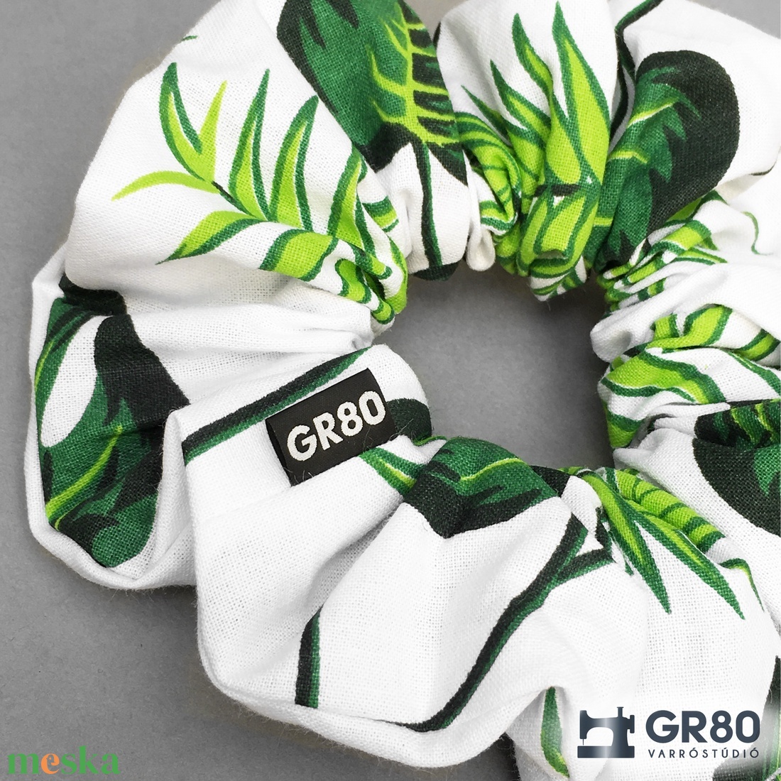 Zöld pálmaleveles pamut hajgumi, textil scrunchie - ruha & divat - hajdísz & hajcsat - hajgumi - Meska.hu Zöld pálmaleveles pamut hajgumi, textil scrunchie - ruha & divat - hajdísz & hajcsat - hajgumi - Meska.hu