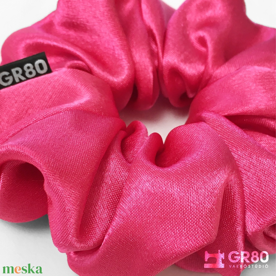 Pink selyem hajgumi (scrunchie) minőségi szaténból - ruha & divat - hajdísz & hajcsat - hajgumi - Meska.hu Pink selyem hajgumi (scrunchie) minőségi szaténból - ruha & divat - hajdísz & hajcsat - hajgumi - Meska.hu