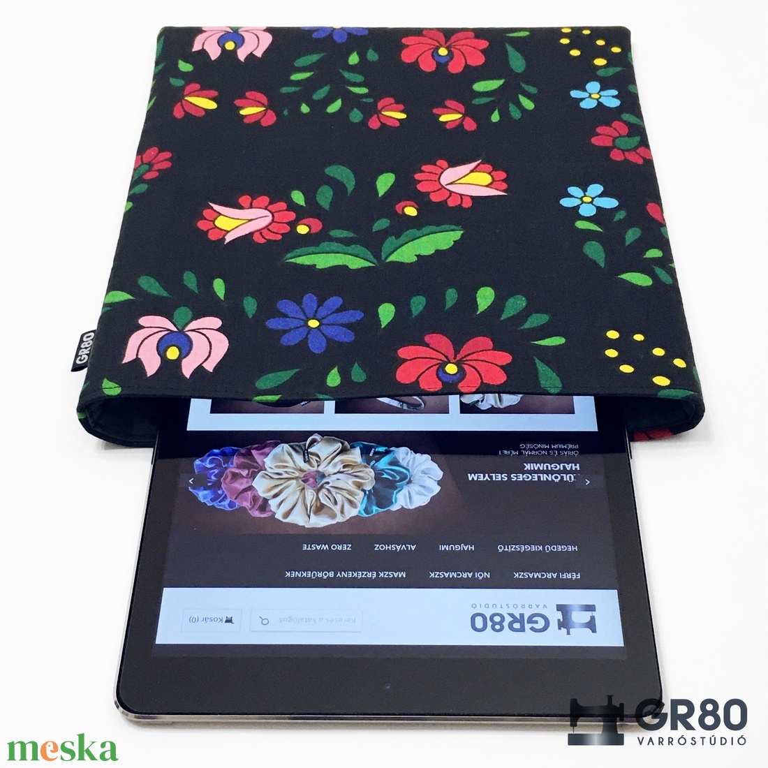 Univerzális könyvtok, tabletvédő. Kalocsai, FEKETE - táska & tok - ebook & tablet tok - Meska.hu Univerzális könyvtok, tabletvédő. Kalocsai, FEKETE - táska & tok - ebook & tablet tok - Meska.hu