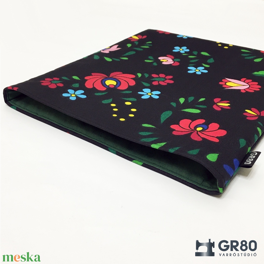 Univerzális könyvtok, tabletvédő. Kalocsai, FEKETE - táska & tok - ebook & tablet tok - Meska.hu Univerzális könyvtok, tabletvédő. Kalocsai, FEKETE - táska & tok - ebook & tablet tok - Meska.hu