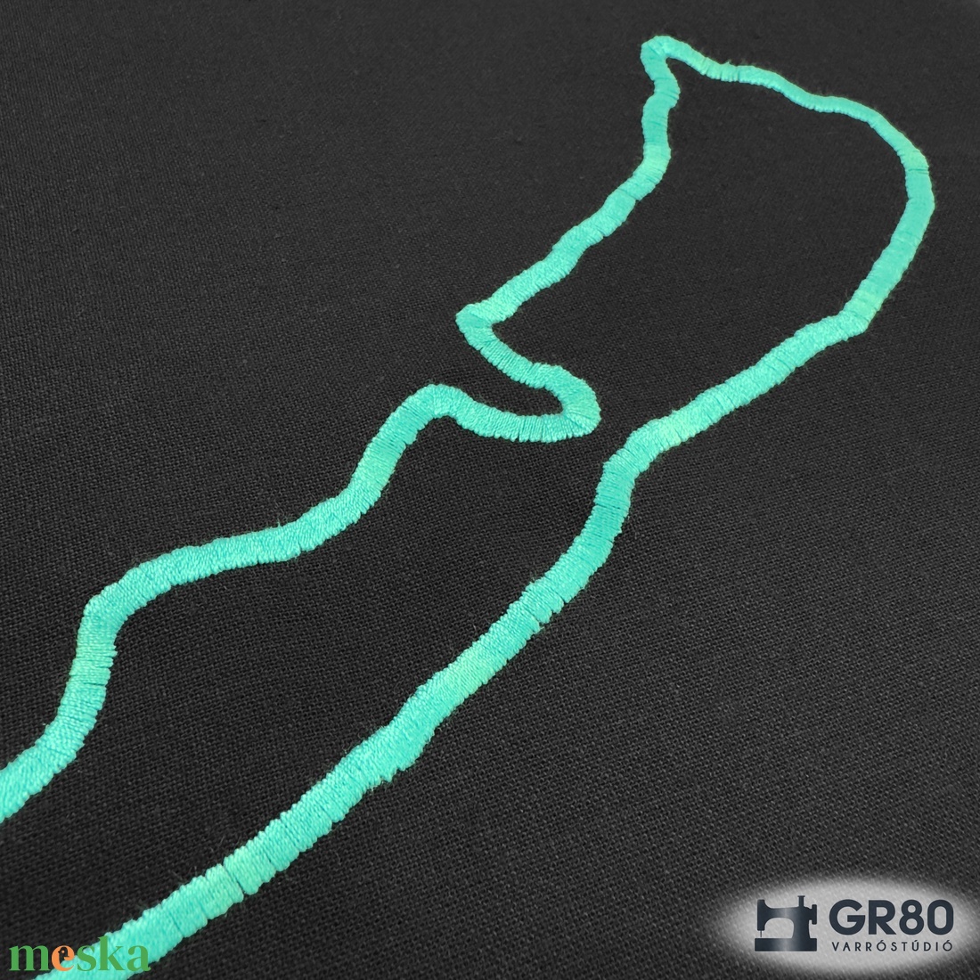 Balaton hímzéssel díszített fekete vászontáska - táska & tok - bevásárlás & shopper táska - shopper, textiltáska, szatyor - Meska.hu