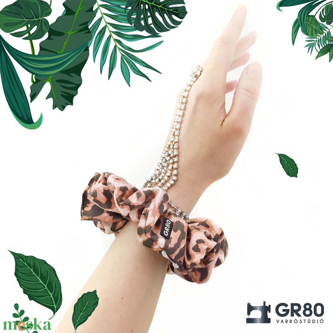 Párduc mintás hajgumi, scrunchie. Puha microfiber - ruha & divat - hajdísz & hajcsat - hajgumi - Meska.hu