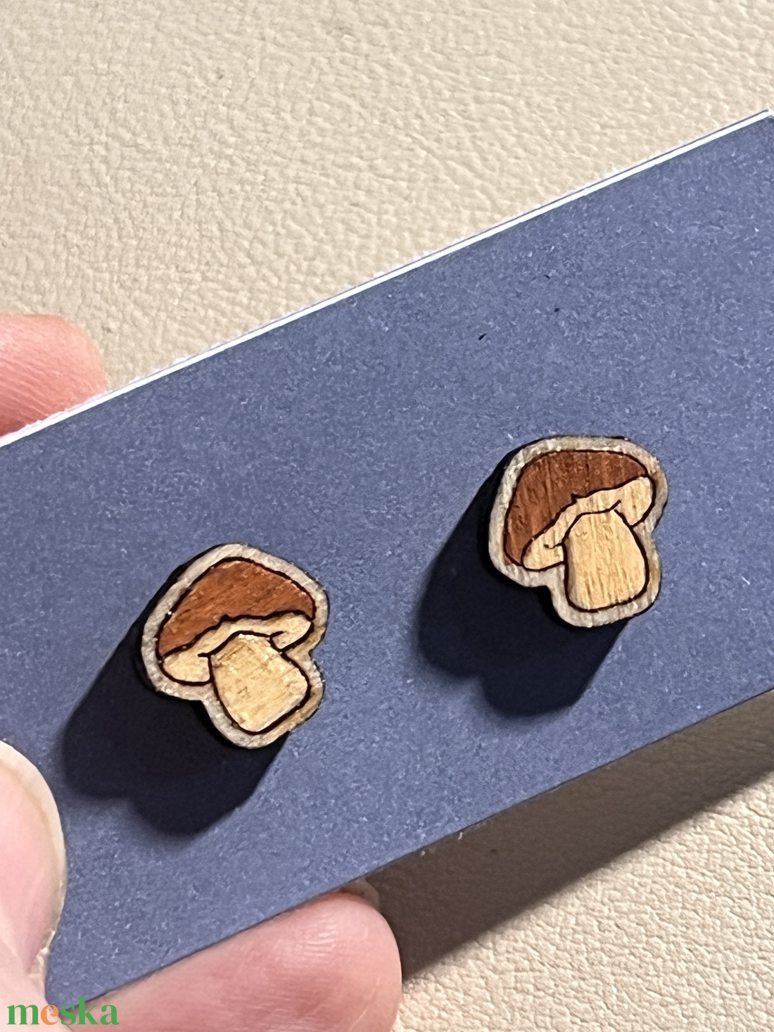 Apró fa bedugós gomba fülbevaló � mesés erdei hangulat - ékszer - fülbevaló - pötty fülbevaló - Meska.hu