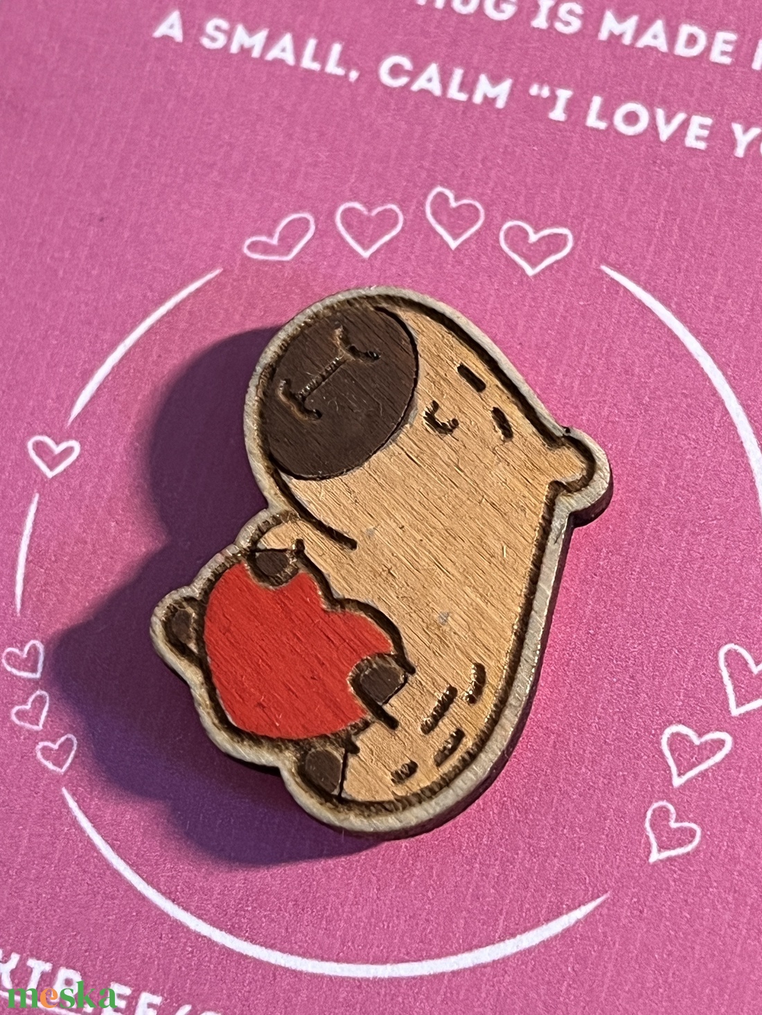 Fa capíbara szívvel hűtőmágnes - otthon & életmód - konyhafelszerelés, tálalás - konyhai dekoráció - hűtőmágnes - Meska.hu