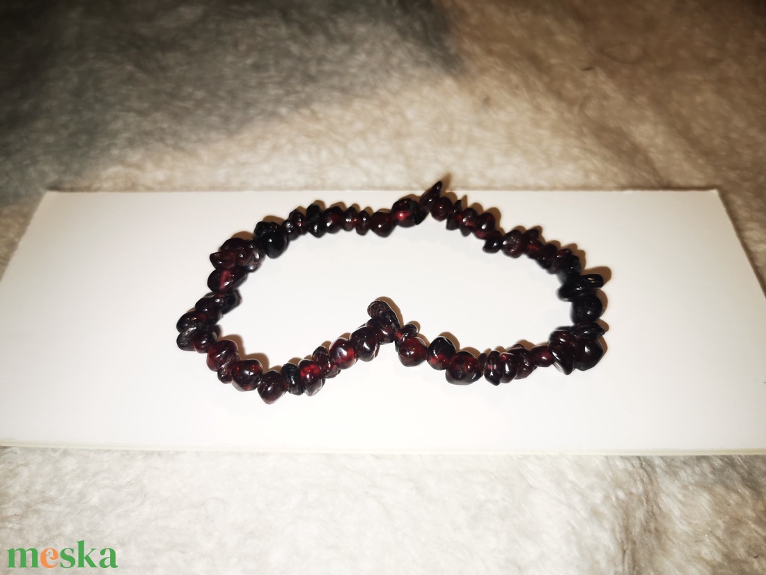 Vörös gránát ásványkarkötő - ékszer - karkötő - ásványkarkötő - Meska.hu
