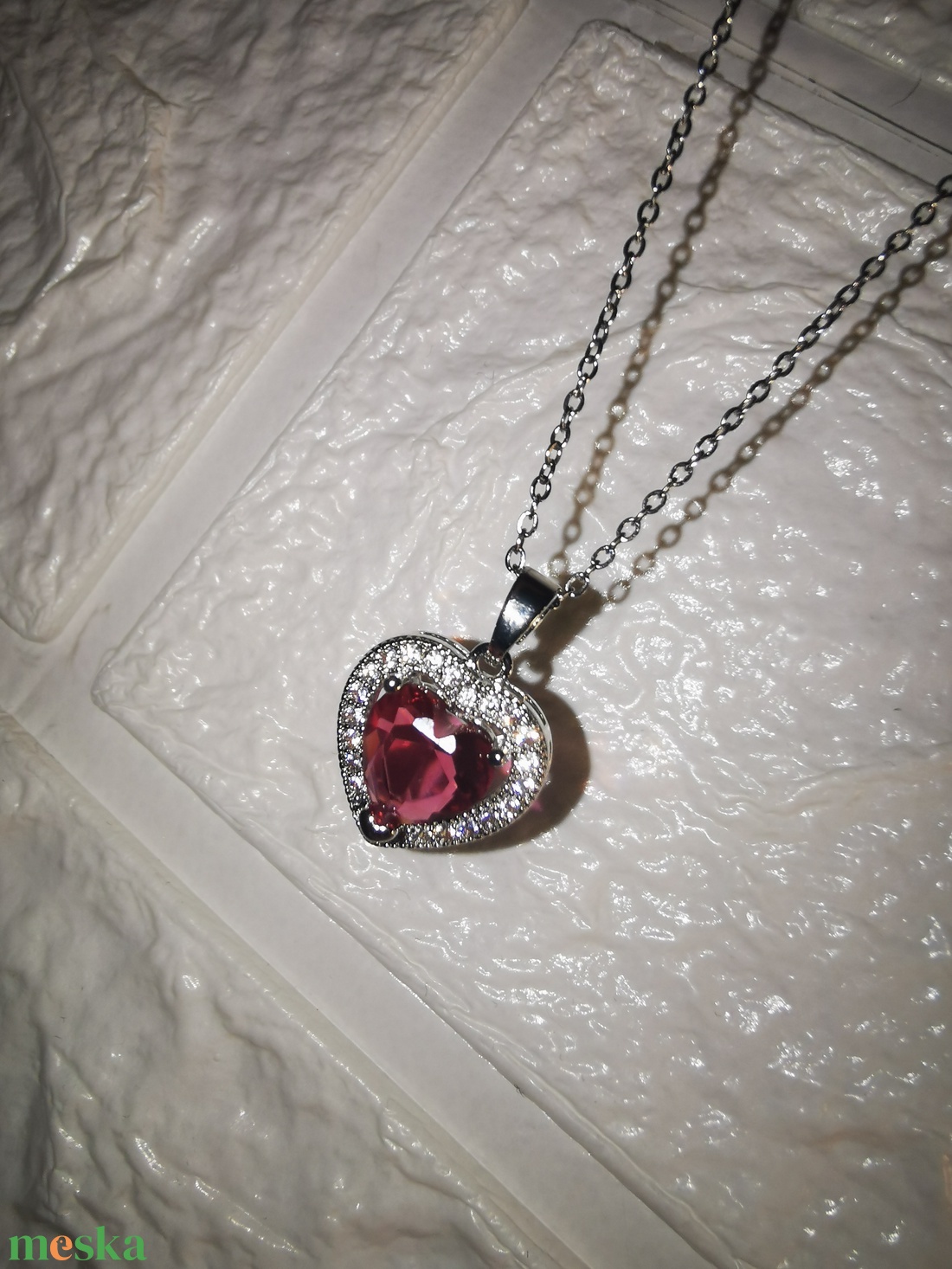 Pink szív cirkónia nyaklánc - ékszer - nyaklánc - medálos nyaklánc - Meska.hu