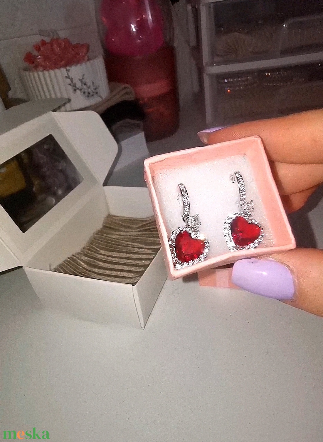 Vörös cirkónia szív fülbevaló - ékszer - fülbevaló - lógó fülbevaló - Meska.hu