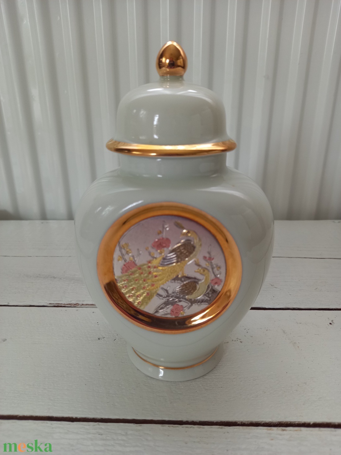 Csodás japán Chokin porcelán urnaváza_fedeles váza_24 karátos aranyozással - otthon & életmód - dekoráció - virágdísz és tartó - váza - Meska.hu Csodás japán Chokin porcelán urnaváza_fedeles váza_24 karátos aranyozással - otthon & életmód - dekoráció - virágdísz és tartó - váza - Meska.hu