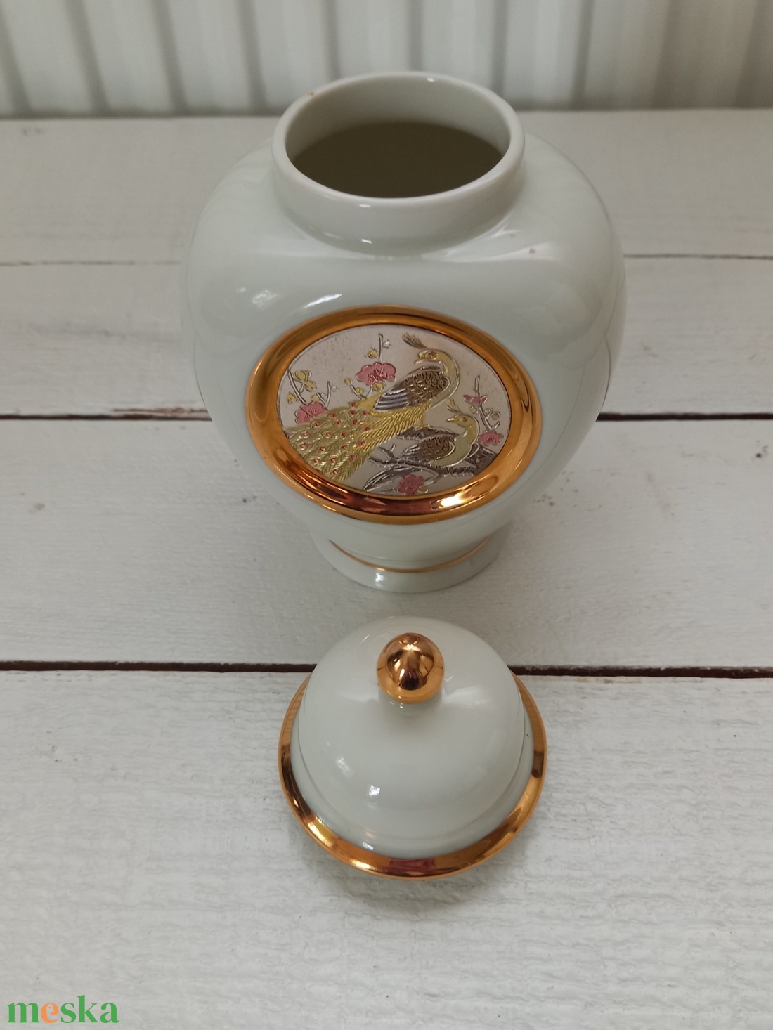 Csodás japán Chokin porcelán urnaváza_fedeles váza_24 karátos aranyozással - otthon & életmód - dekoráció - virágdísz és tartó - váza - Meska.hu Csodás japán Chokin porcelán urnaváza_fedeles váza_24 karátos aranyozással - otthon & életmód - dekoráció - virágdísz és tartó - váza - Meska.hu