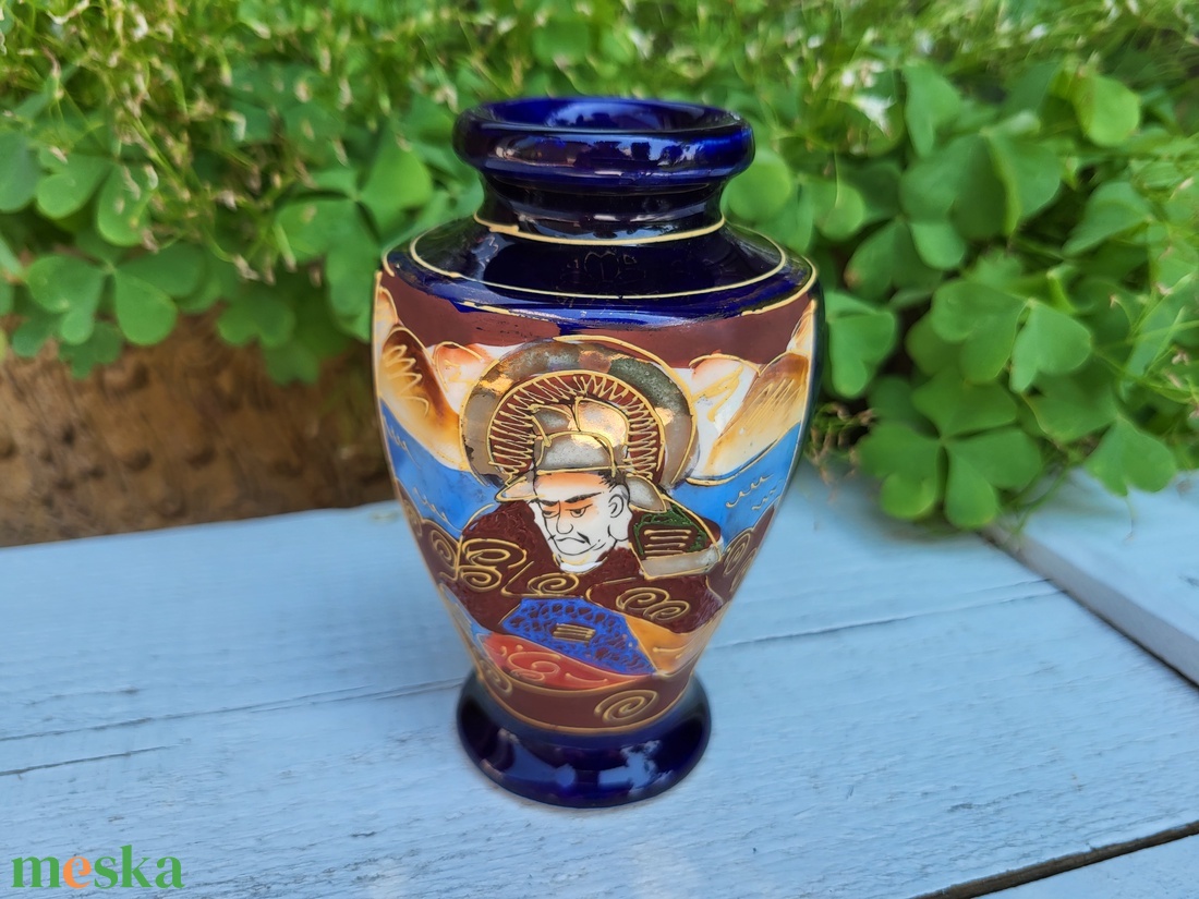 Japán porcelán váza-kézi domborfestéssel - otthon & életmód - dekoráció - virágdísz és tartó - váza - Meska.hu