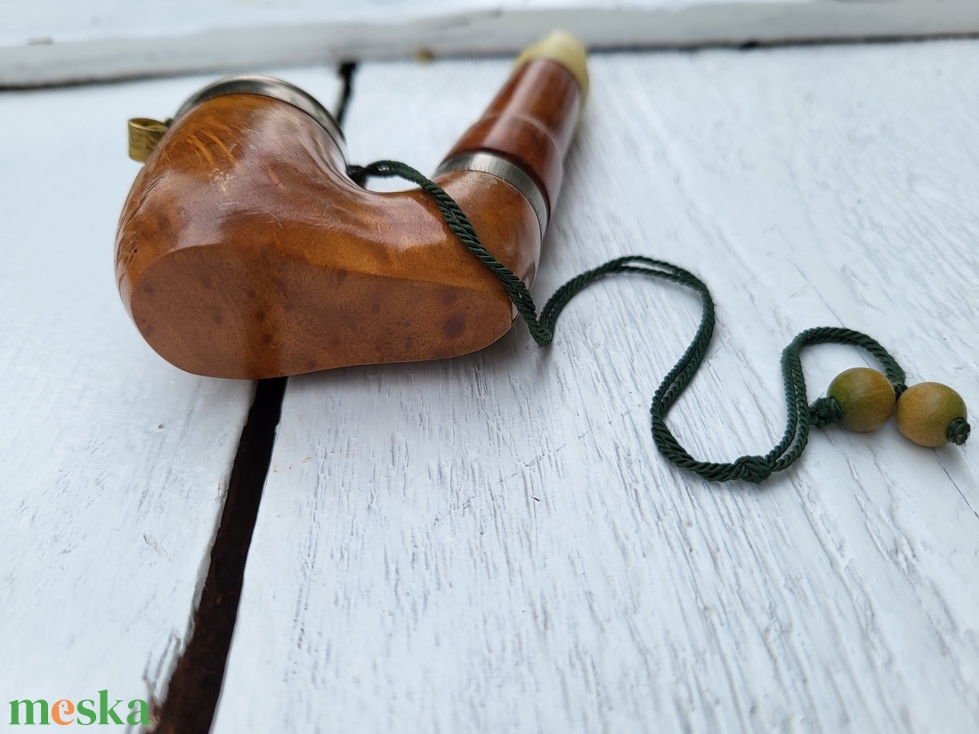 Ritka, faragott, fedeles pipa - otthon & életmód - dekoráció - asztal és polc dekoráció - hamutál, öngyújtó, pipa - Meska.hu Ritka, faragott, fedeles pipa - otthon & életmód - dekoráció - asztal és polc dekoráció - hamutál, öngyújtó, pipa - Meska.hu