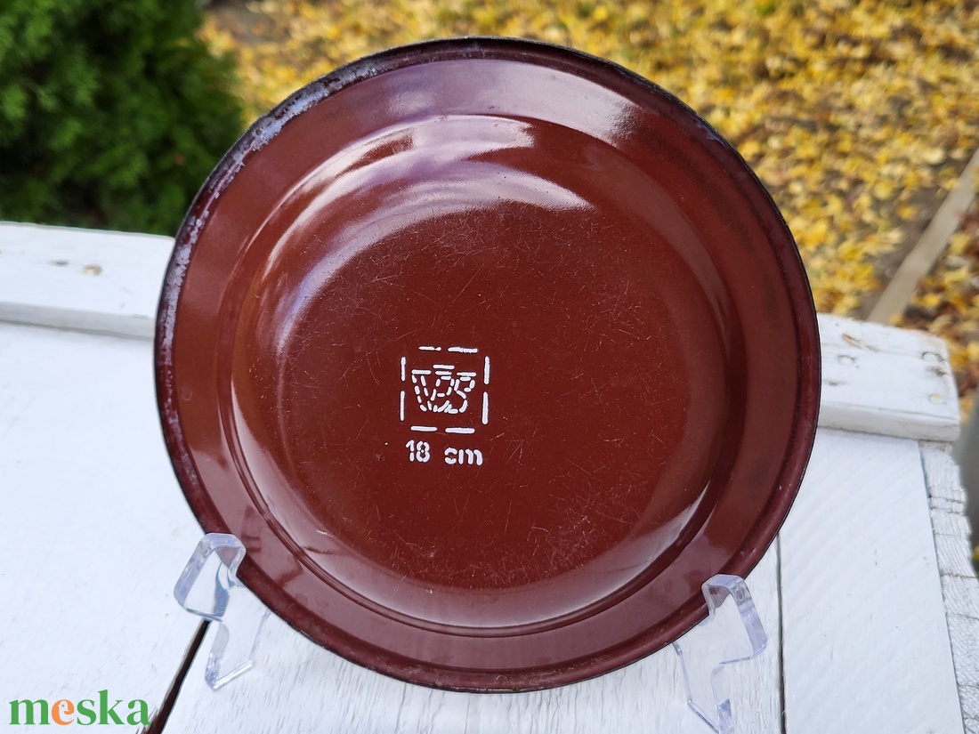 Vintage, retro, zománcozott , nyuszis tányér - otthon & életmód - konyhafelszerelés, tálalás - tálalás - tányér & étkészlet - Meska.hu Vintage, retro, zománcozott , nyuszis tányér - otthon & életmód - konyhafelszerelés, tálalás - tálalás - tányér & étkészlet - Meska.hu