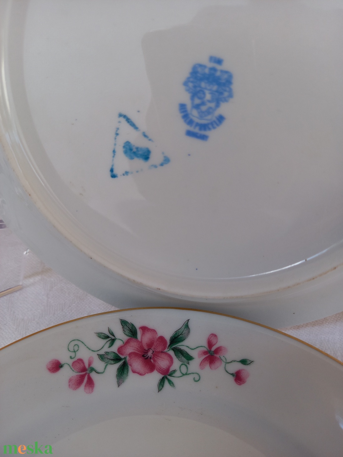 Alföldi porcelán_virágos süteményes tányérpár - otthon & életmód - konyhafelszerelés, tálalás - tálalás - tányér & étkészlet - Meska.hu Alföldi porcelán_virágos süteményes tányérpár - otthon & életmód - konyhafelszerelés, tálalás - tálalás - tányér & étkészlet - Meska.hu