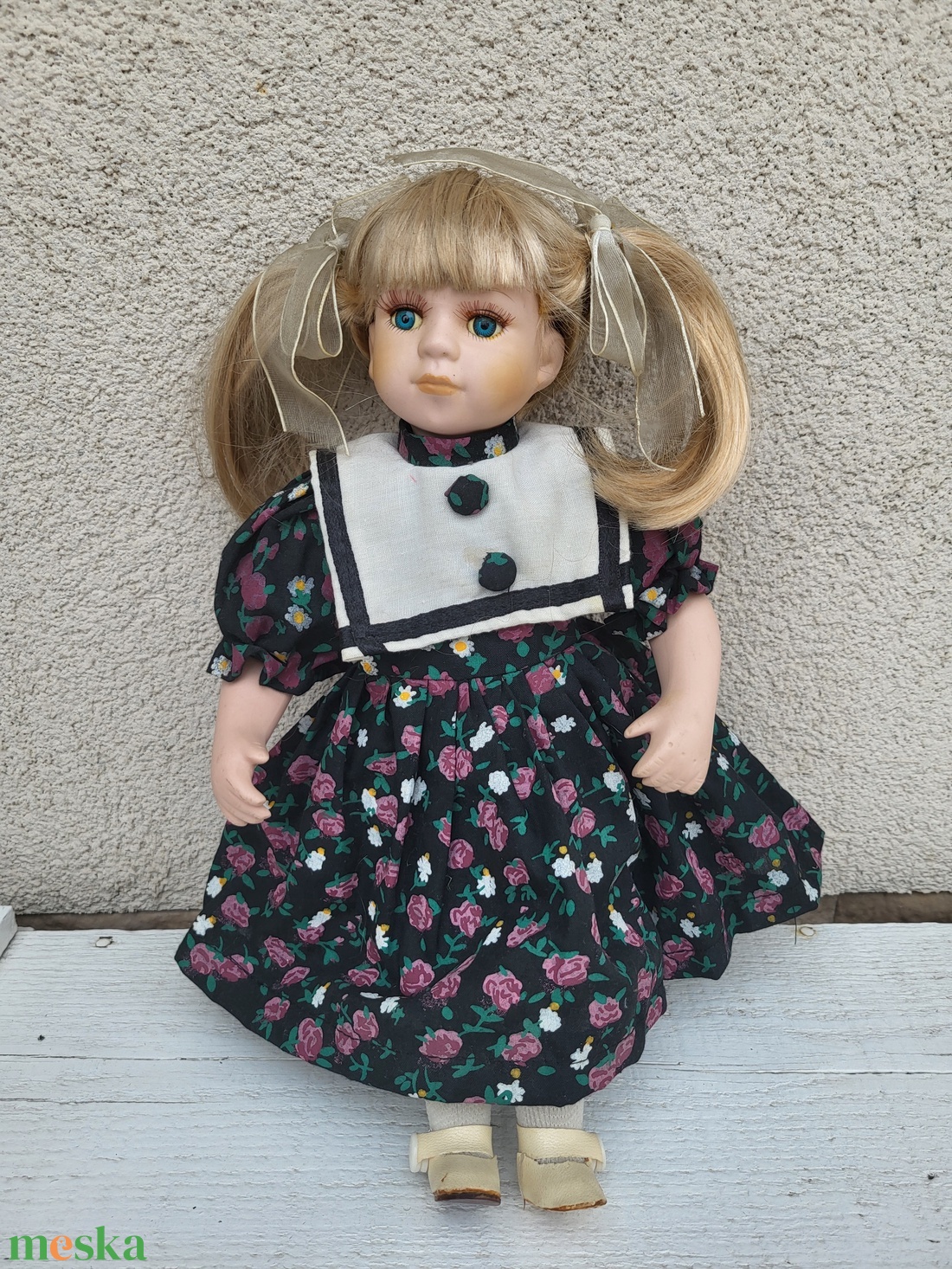 Vintage porcelánbaba rózsás ruhában - játék & sport - baba & babaház - baba - Meska.hu Vintage porcelánbaba rózsás ruhában - játék & sport - baba & babaház - baba - Meska.hu