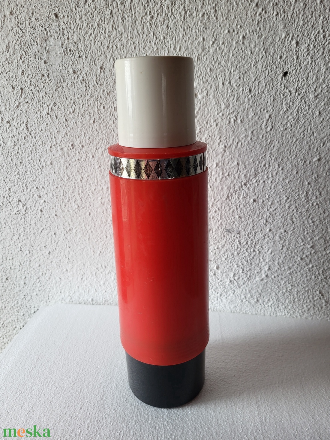 Vintage műanyag termosz_piros - otthon & életmód - konyhafelszerelés, tálalás - italos kellékek - termoszok - Meska.hu Vintage műanyag termosz_piros - otthon & életmód - konyhafelszerelés, tálalás - italos kellékek - termoszok - Meska.hu