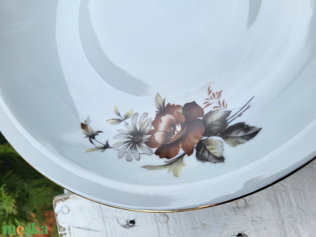 Alföldi porcelán_barna virágos tányérszett - otthon & életmód - konyhafelszerelés, tálalás - tálalás - tányér & étkészlet - Meska.hu Alföldi porcelán_barna virágos tányérszett - otthon & életmód - konyhafelszerelés, tálalás - tálalás - tányér & étkészlet - Meska.hu