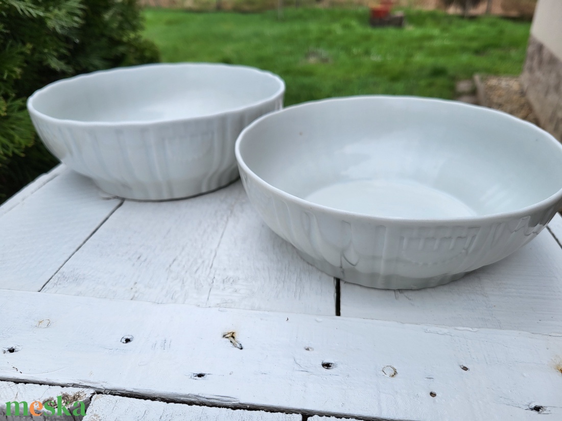 Zsolnay porcelán_antik_Hungária pogácsástál pár - otthon & életmód - konyhafelszerelés, tálalás - tálalás - tányér & étkészlet - Meska.hu Zsolnay porcelán_antik_Hungária pogácsástál pár - otthon & életmód - konyhafelszerelés, tálalás - tálalás - tányér & étkészlet - Meska.hu