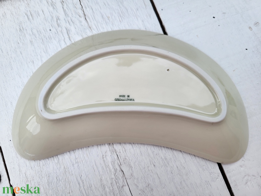 Csehszlovák porcelán csontos tányér - otthon & életmód - konyhafelszerelés, tálalás - tálalás - tányér & étkészlet - Meska.hu Csehszlovák porcelán csontos tányér - otthon & életmód - konyhafelszerelés, tálalás - tálalás - tányér & étkészlet - Meska.hu