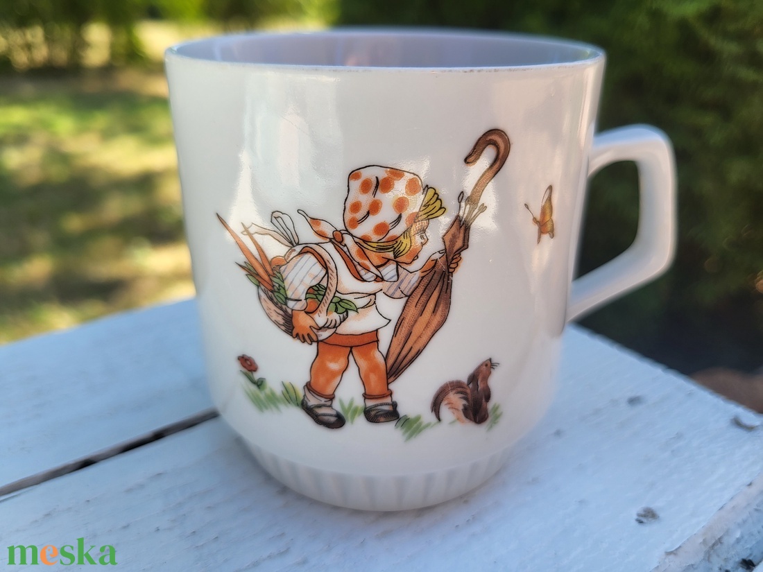 Zsolnay porcelán_mesejelenetes, szoknyás bögre - otthon & életmód - konyhafelszerelés, tálalás - tálalás - bögre & csésze - Meska.hu Zsolnay porcelán_mesejelenetes, szoknyás bögre - otthon & életmód - konyhafelszerelés, tálalás - tálalás - bögre & csésze - Meska.hu