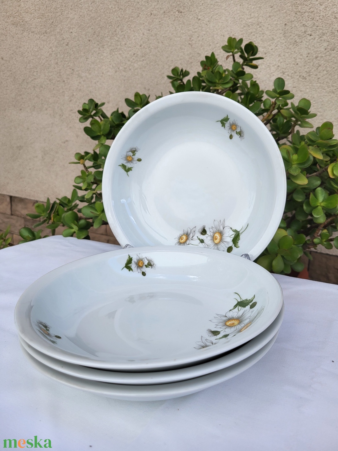 Alföldi porcelán_margarétás mélytányér szett_4 db-os - otthon & életmód - konyhafelszerelés, tálalás - tálalás - tányér & étkészlet - Meska.hu Alföldi porcelán_margarétás mélytányér szett_4 db-os - otthon & életmód - konyhafelszerelés, tálalás - tálalás - tányér & étkészlet - Meska.hu