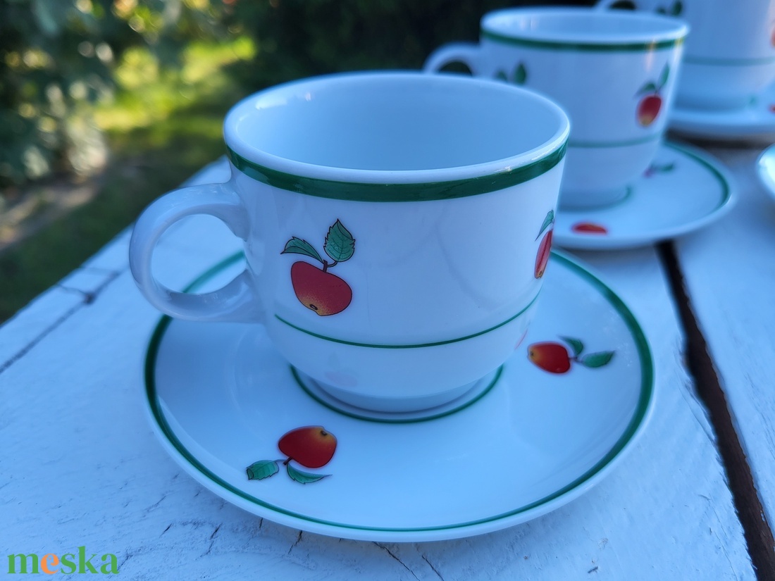 Almás, francia porcelán mokkás-kávés csészeszett - otthon & életmód - konyhafelszerelés, tálalás - tálalás - bögre & csésze - Meska.hu