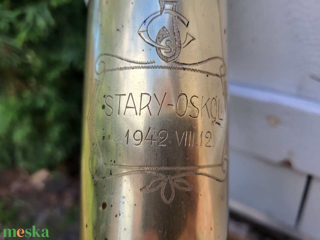 II. világháborús, gravírozott, dátumozott, sárgaréz, ágyúhüvely váza - otthon & életmód - dekoráció - virágdísz és tartó - váza - Meska.hu