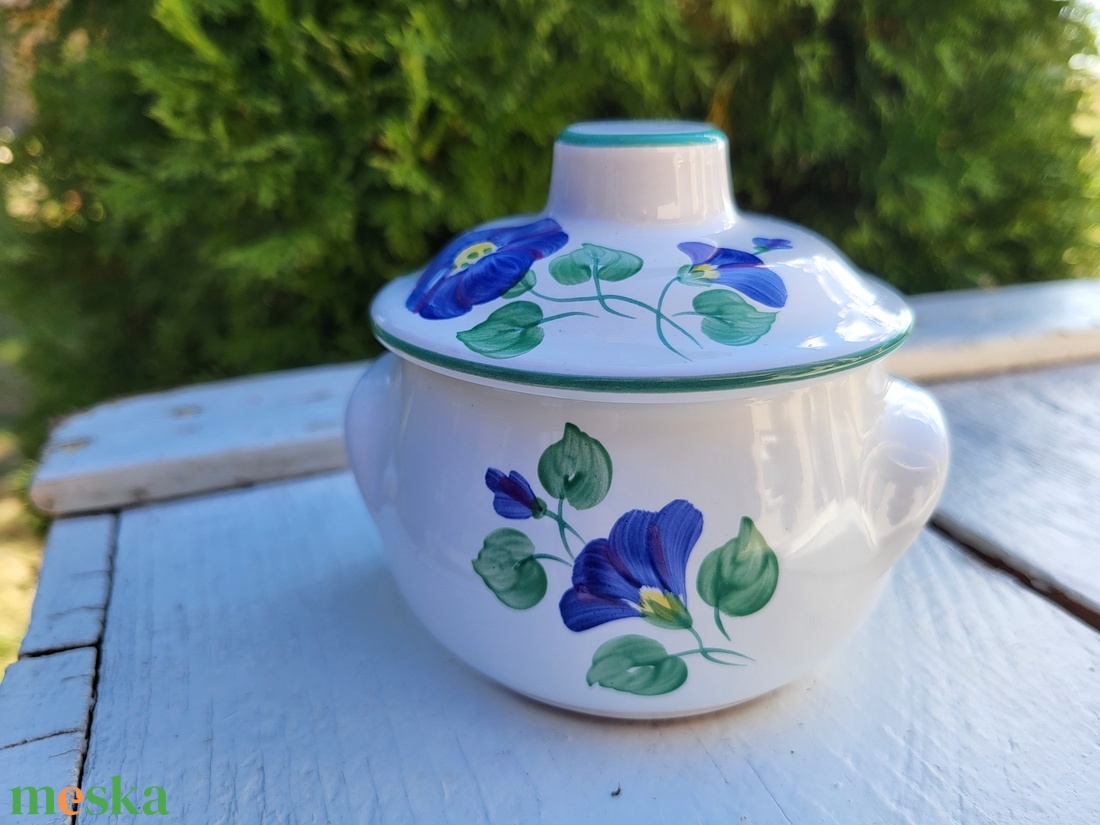 Herendi_kézzel festett petúniás mini sütőedény, sótartó - otthon & életmód - konyhafelszerelés, tálalás - konyhai tárolás - fűszertartó - Meska.hu