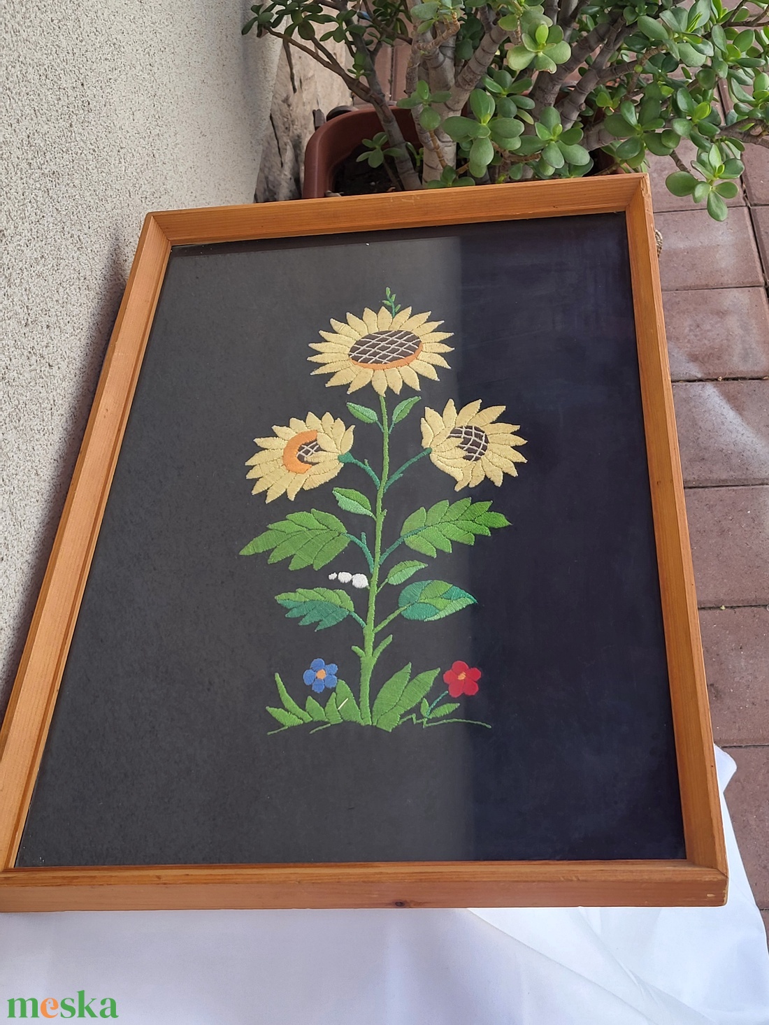 Kézzel hímzett falikép_napraforgó - otthon & életmód - dekoráció - fali és függő dekoráció - falra akasztható dekor - Meska.hu