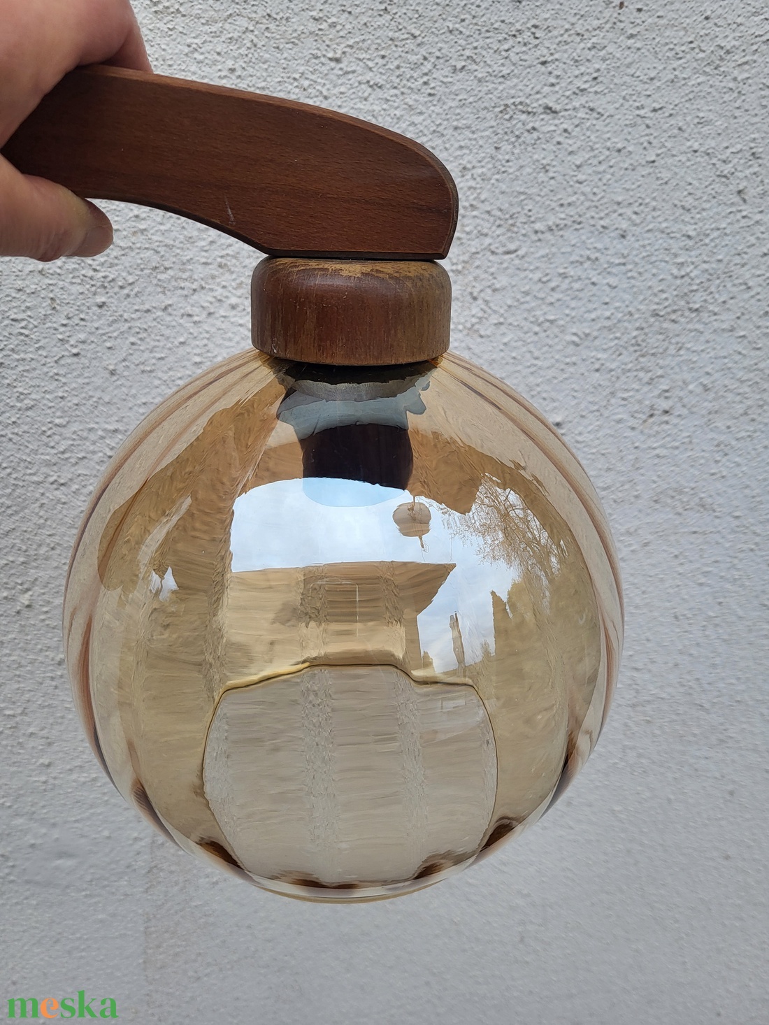 Vintage, retro, fából készült falikar, falilámpa irizáló, füstüveg búrával - otthon & életmód - lámpa - fali & mennyezeti lámpa - Meska.hu