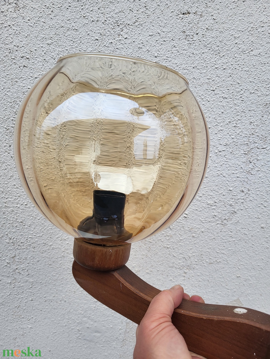 Vintage, retro, fából készült falikar, falilámpa irizáló, füstüveg búrával - otthon & életmód - lámpa - fali & mennyezeti lámpa - Meska.hu
