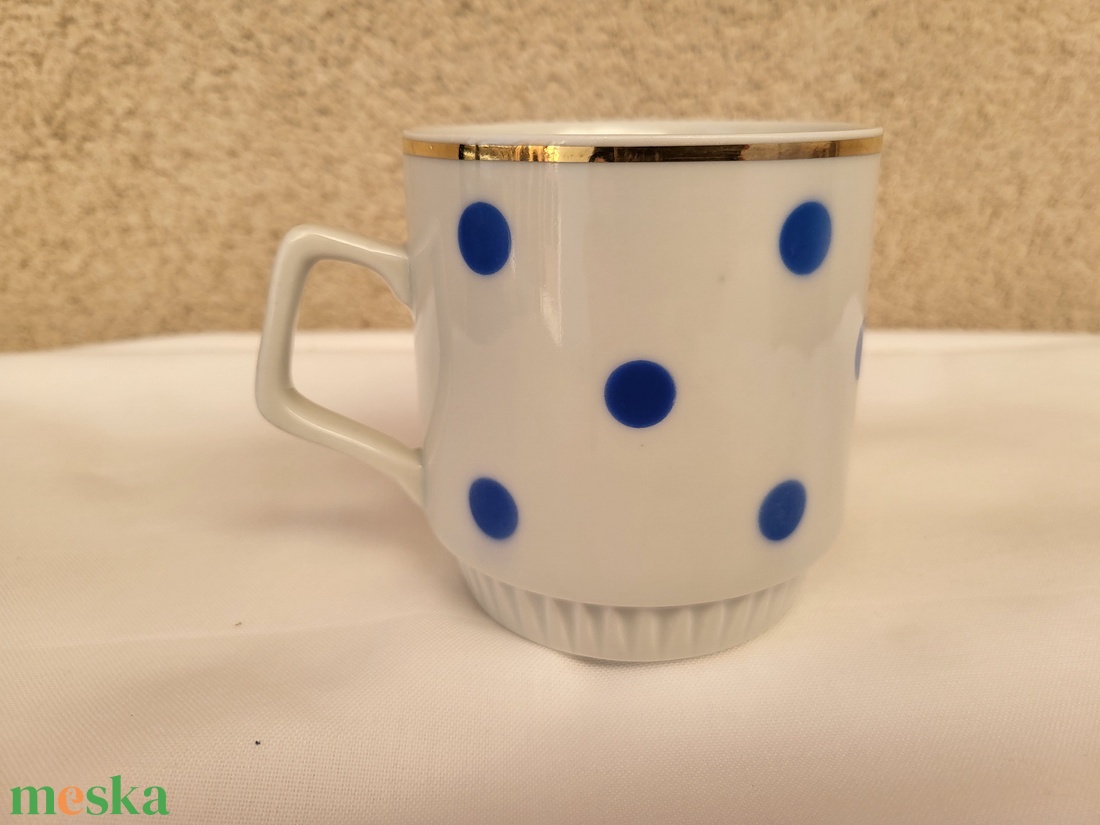 Zsolnay porcelán_ritka, kék pöttyös, szoknyás bögre - otthon & életmód - konyhafelszerelés, tálalás - tálalás - bögre & csésze - Meska.hu