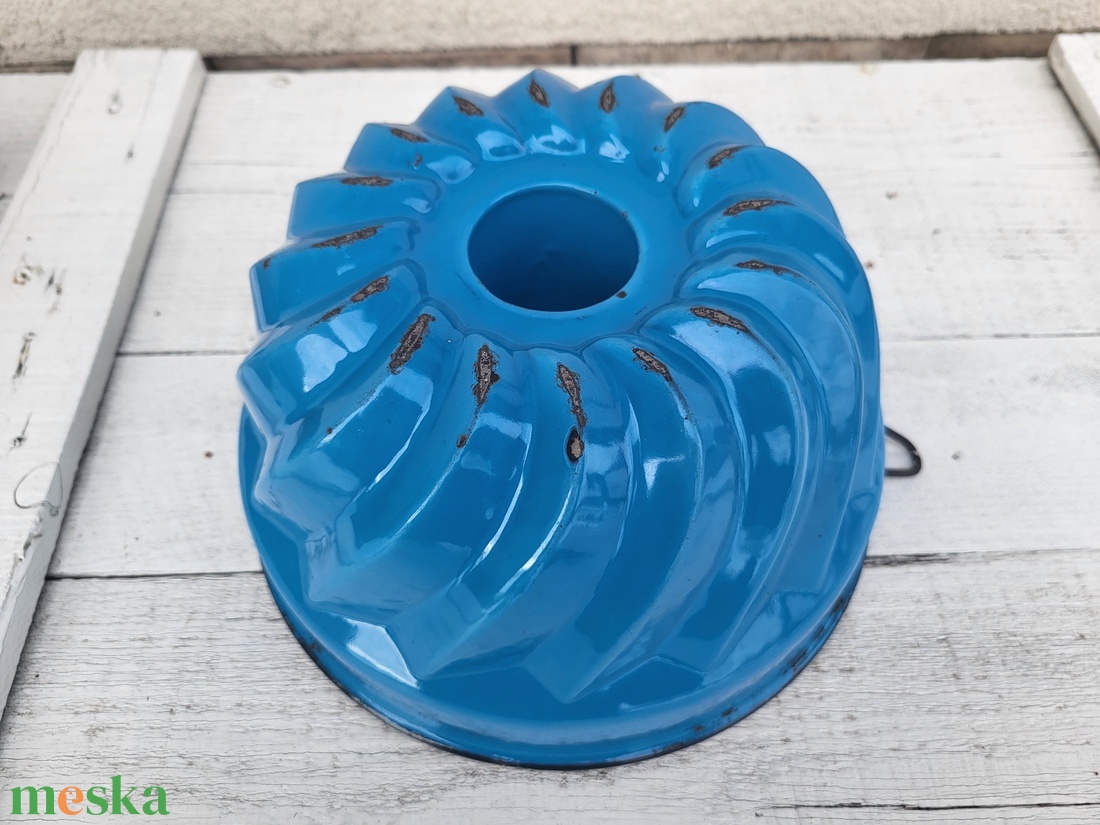 Vintage, retro, zománcozott kuglófsütő - otthon & életmód - konyhafelszerelés, tálalás - konyhai dekoráció - konyhai dísz - Meska.hu