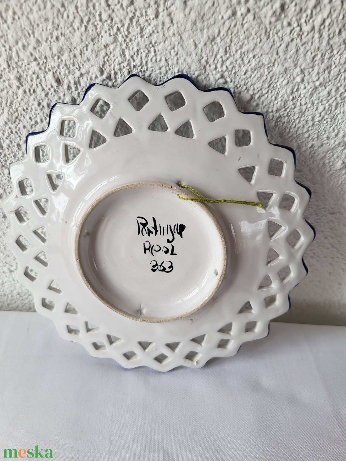 Áttört csipkés, portugál kerámia falitányér - otthon & életmód - dekoráció - fali és függő dekoráció - falra akasztható dekor - Meska.hu