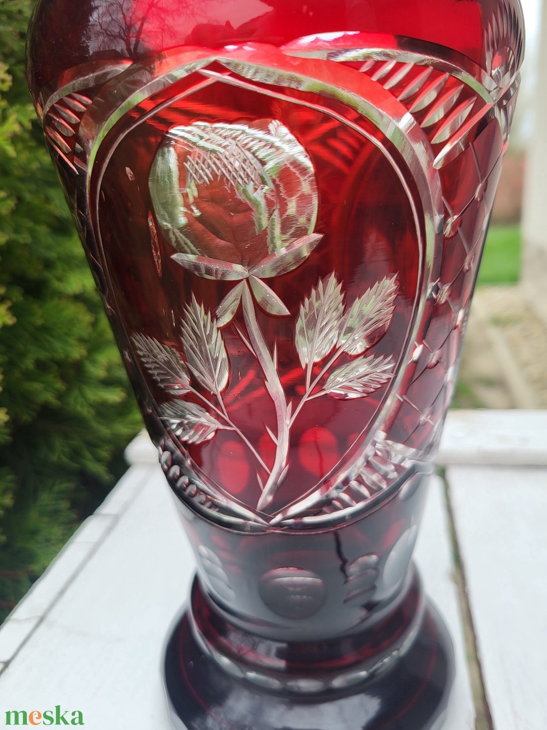 Vintage cseh Bohemia ólomkristály váza_rózsaszál díszítéssel - otthon & életmód - virágdekoráció - virágtartó - váza - Meska.hu