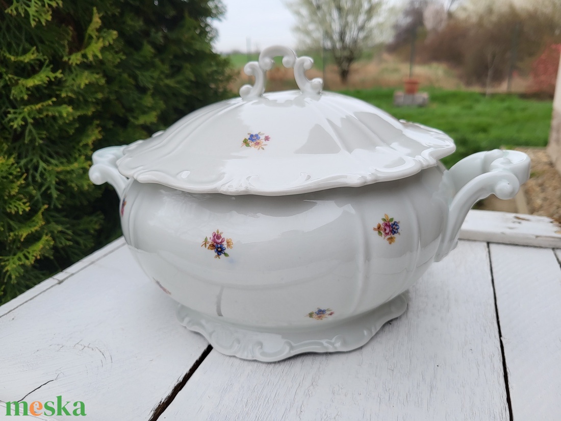 Zsolnay porcelán_apróvirágos levesestál - otthon & életmód - konyhafelszerelés, tálalás - tálalás - tányér & étkészlet - Meska.hu