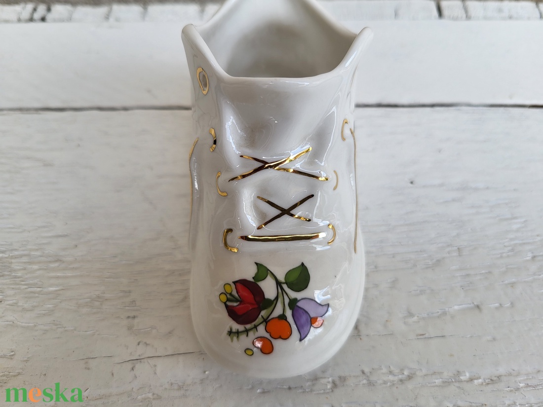 Kalocsai porcelán díszcipő - otthon & életmód - dekoráció - dekoratív figurák és szobrok - Meska.hu