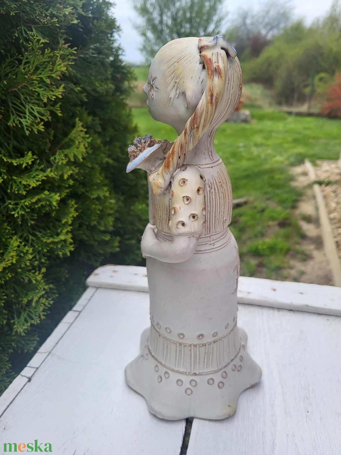 Vintage Kovács Éva  Csillagszemű mázas kerámia_Copfos lány virágcsokorral - otthon & életmód - dekoráció - dekoratív figurák és szobrok - Meska.hu