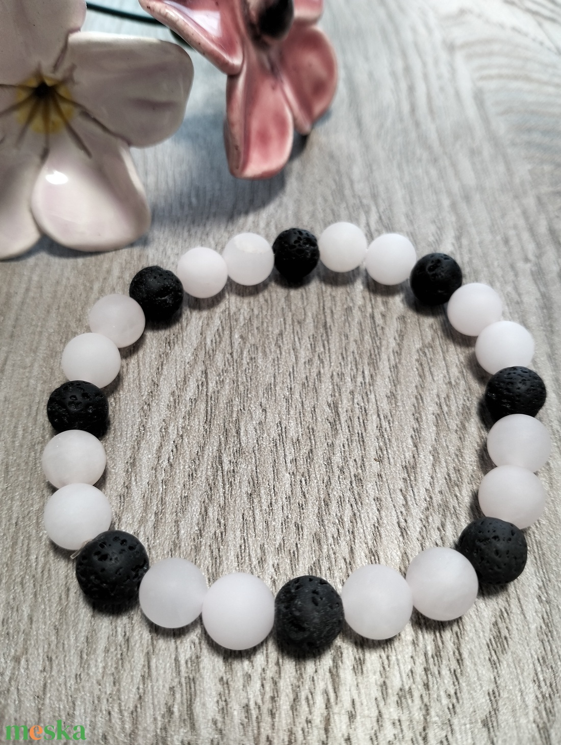 Női Ásványkarkötő - Rózsakvarc + Fekete lávakő - ékszer - karkötő - ásványkarkötő - Meska.hu