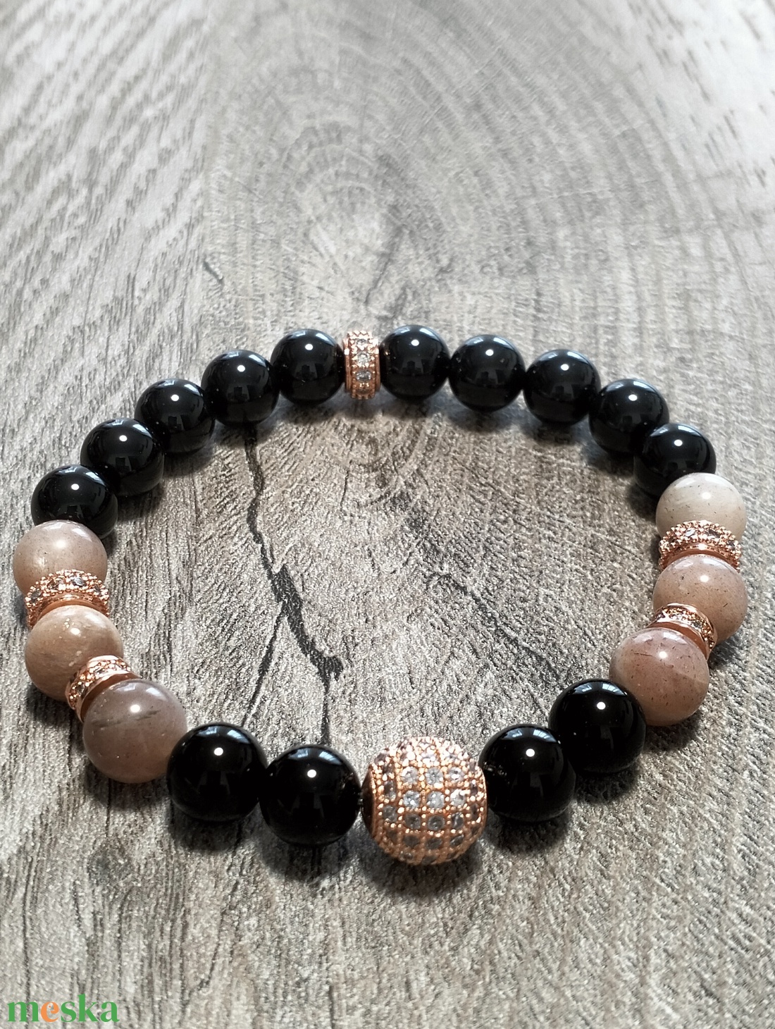 Női Ásványkarkötő - Ónix + Barna holdkő - ékszer - karkötő - ásványkarkötő - Meska.hu