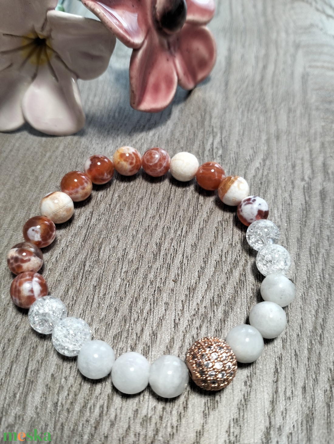 Női Ásványkarkötő - Roppantott hegyikristály + Fehér holdkő + Tűzachát - ékszer - karkötő - ásványkarkötő - Meska.hu